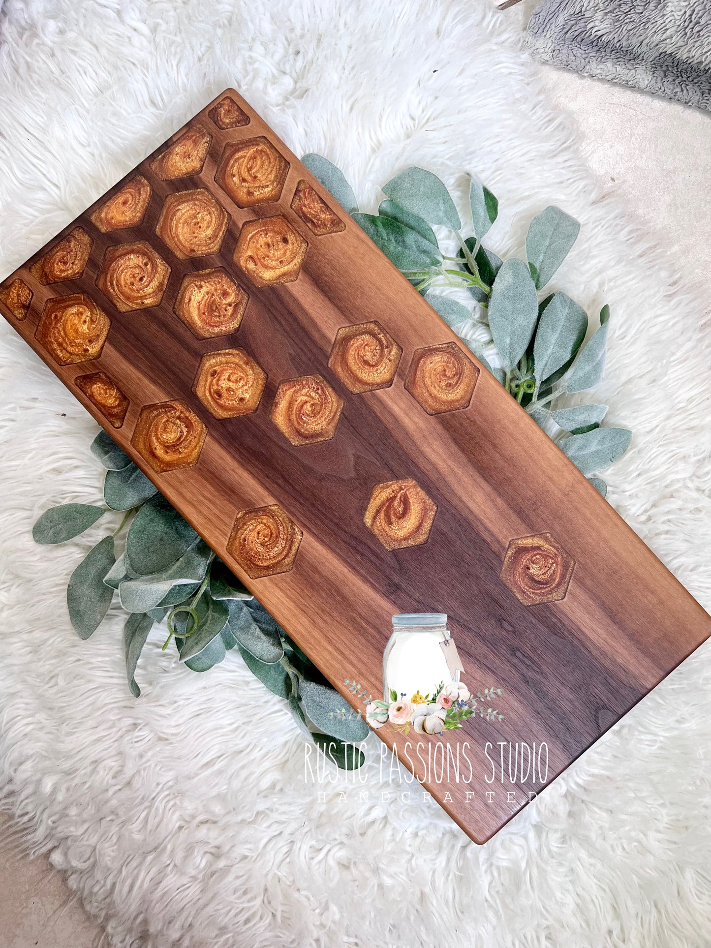 Large Honeycomb Charcuterie Board Golden