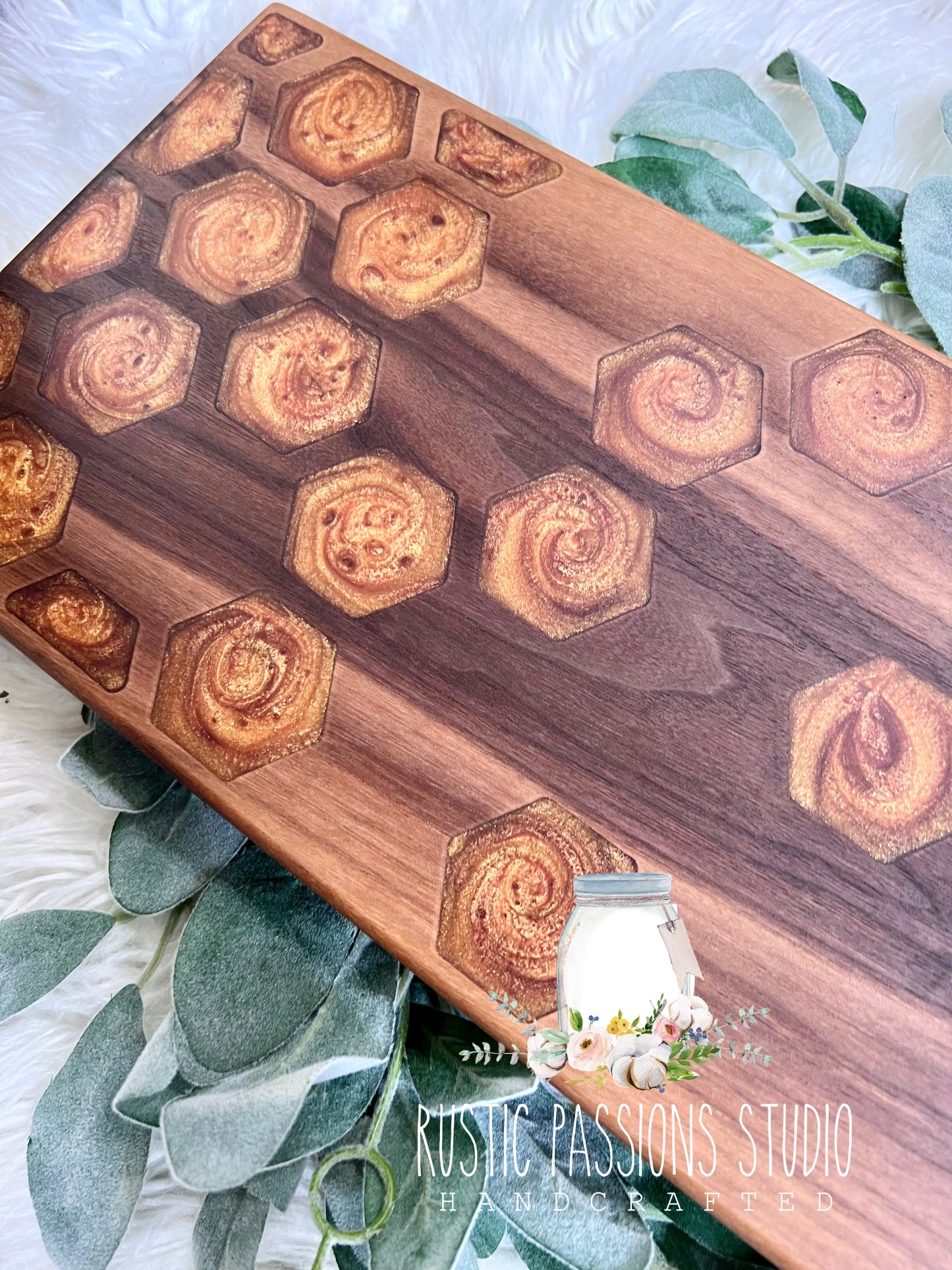 Large Honeycomb Charcuterie Board Golden