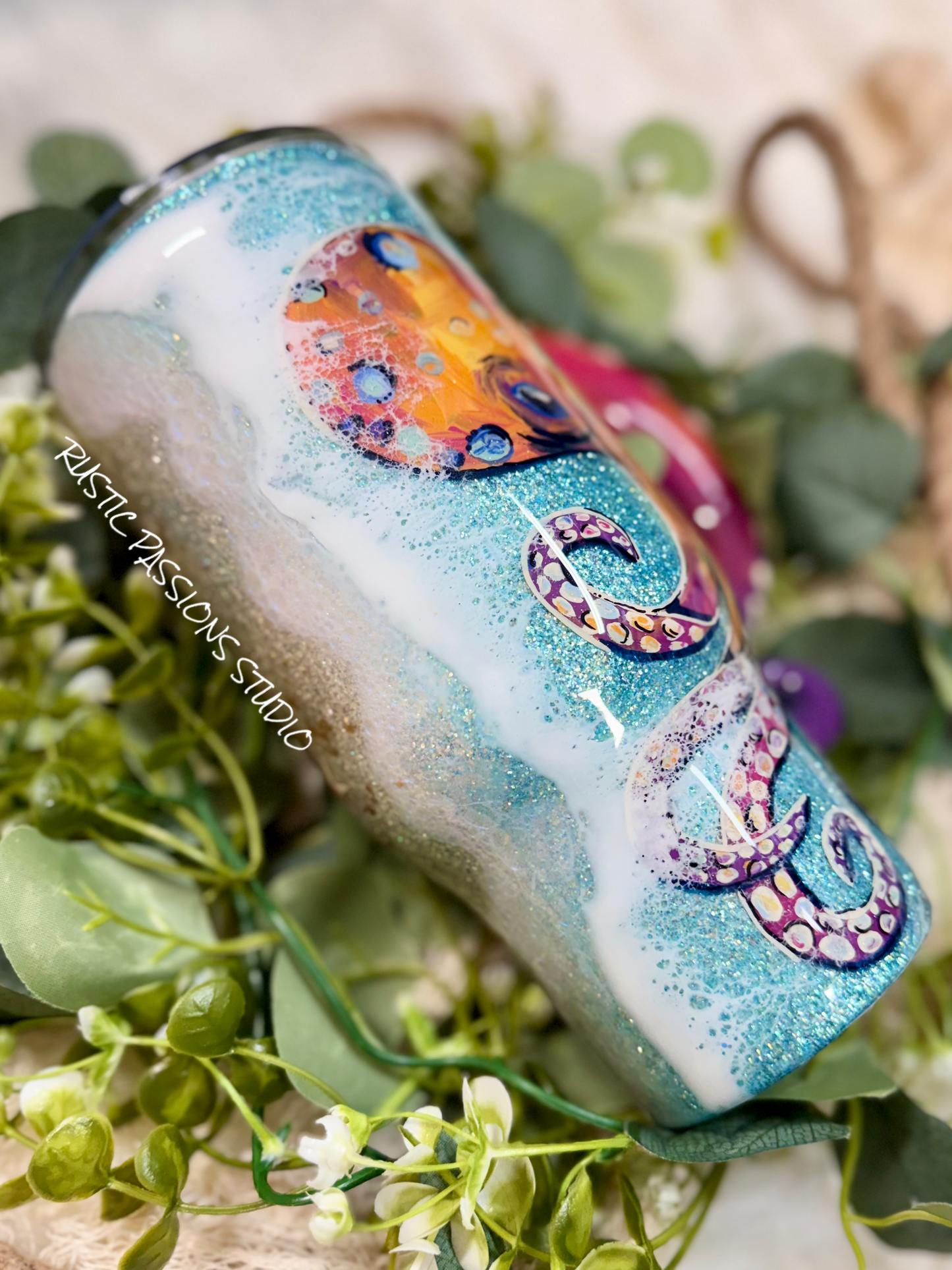 32 True Hand-painted Octopus beach tumbler with handle