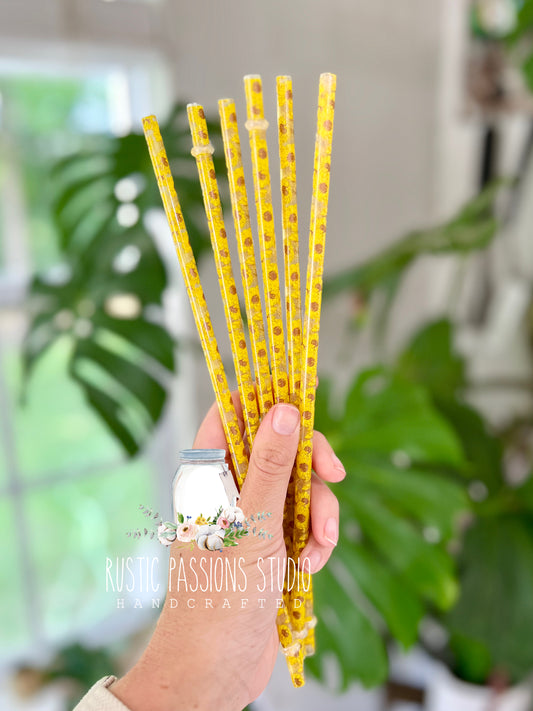 11” Sunflowers Straw